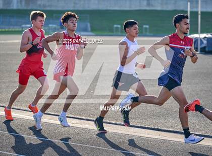 Thumbnail 2 in UIL 6A Track & Field Area 21&22 (3200M) photogallery.
