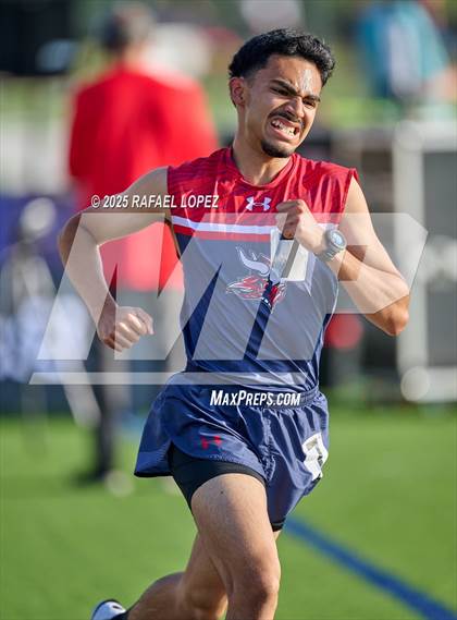 Thumbnail 1 in UIL 6A Track & Field Area 21&22 (3200M) photogallery.