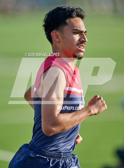 Thumbnail 2 in UIL 6A Track & Field Area 21&22 (3200M) photogallery.
