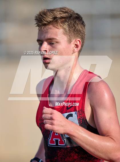 Thumbnail 3 in UIL 6A Track & Field Area 21&22 (3200M) photogallery.