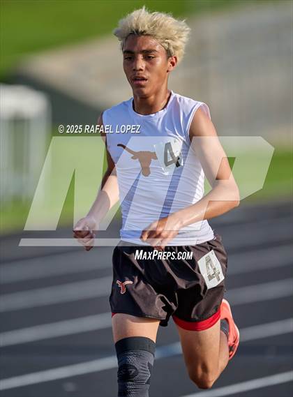 Thumbnail 3 in UIL 6A Track & Field Area 21&22 (3200M) photogallery.