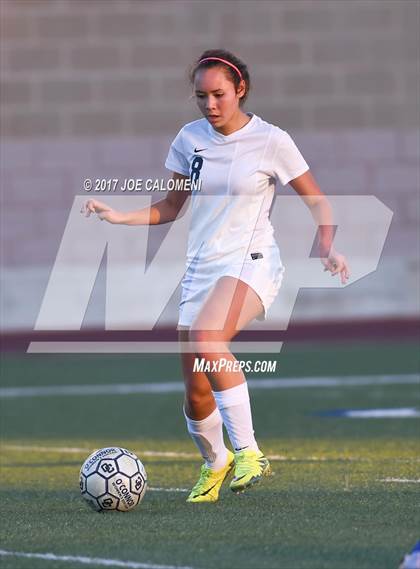 Thumbnail 3 in MacArthur [Douglas] vs O'Connor photogallery.
