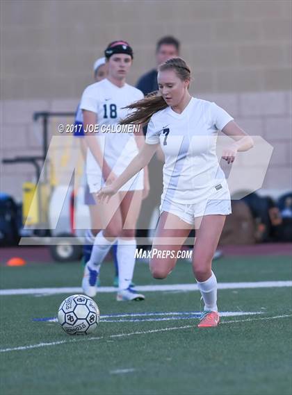 Thumbnail 3 in MacArthur [Douglas] vs O'Connor photogallery.