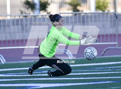 Thumbnail 1 in MacArthur [Douglas] vs O'Connor photogallery.