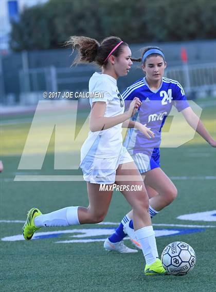 Thumbnail 2 in MacArthur [Douglas] vs O'Connor photogallery.