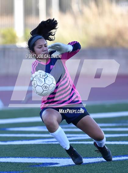 Thumbnail 2 in MacArthur [Douglas] vs O'Connor photogallery.