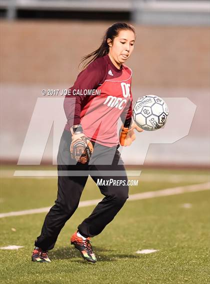 Thumbnail 3 in MacArthur [Douglas] vs O'Connor photogallery.