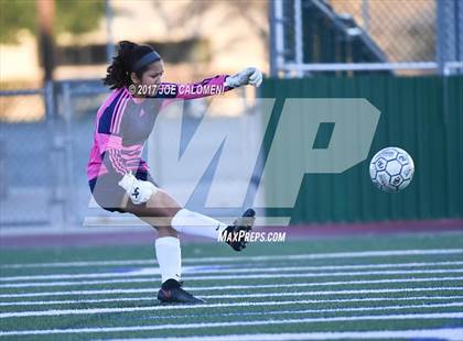 Thumbnail 2 in MacArthur [Douglas] vs O'Connor photogallery.