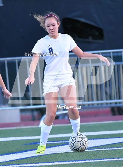 Thumbnail 2 in MacArthur [Douglas] vs O'Connor photogallery.