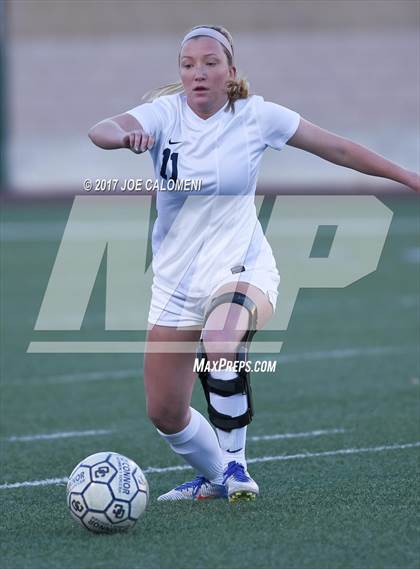 Thumbnail 3 in MacArthur [Douglas] vs O'Connor photogallery.