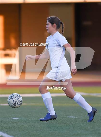 Thumbnail 2 in MacArthur [Douglas] vs O'Connor photogallery.