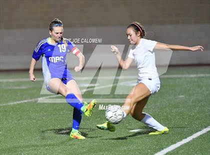 Thumbnail 2 in MacArthur [Douglas] vs O'Connor photogallery.