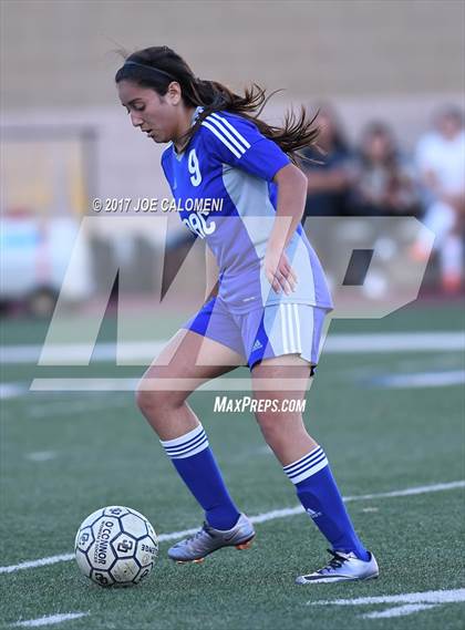 Thumbnail 3 in MacArthur [Douglas] vs O'Connor photogallery.