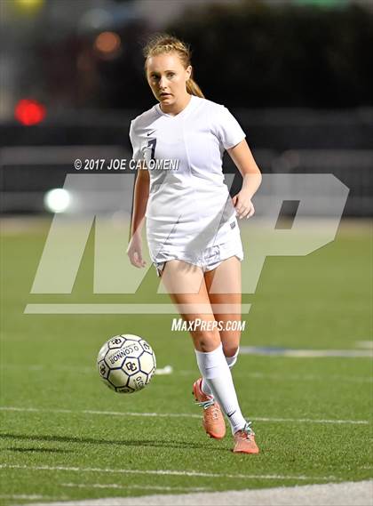 Thumbnail 2 in MacArthur [Douglas] vs O'Connor photogallery.