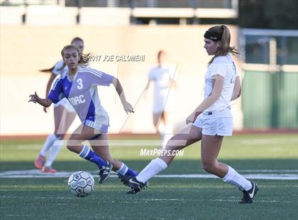 Thumbnail 1 in MacArthur [Douglas] vs O'Connor photogallery.