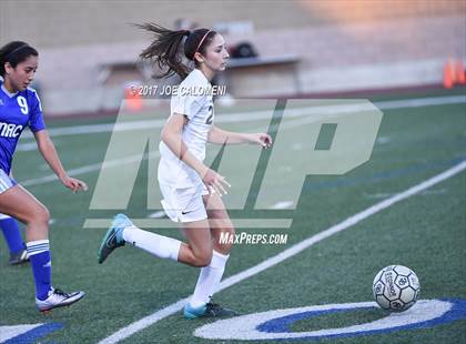 Thumbnail 3 in MacArthur [Douglas] vs O'Connor photogallery.