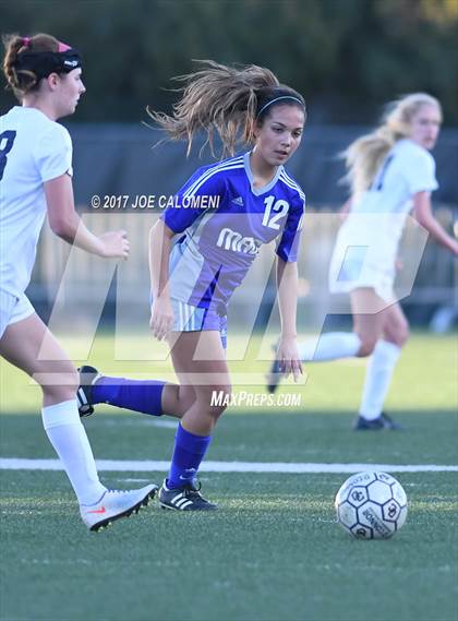 Thumbnail 3 in MacArthur [Douglas] vs O'Connor photogallery.