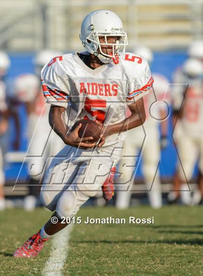 Thumbnail 1 in Archbishop Rummel @ Mandeville photogallery.