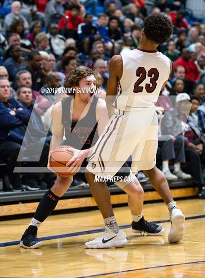 Thumbnail 3 in Edwardsville vs. Belleville West (IHSA 4A Regional Final) photogallery.