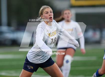 Thumbnail 3 in Oyster River vs. Bow (NHIAA D2 Semifinal) photogallery.