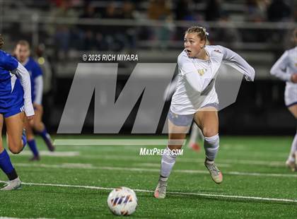 Thumbnail 3 in Oyster River vs. Bow (NHIAA D2 Semifinal) photogallery.