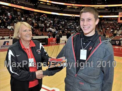 Thumbnail 1 in Compton vs. Murrieta Valley (CIF SS D2AA Final) photogallery.