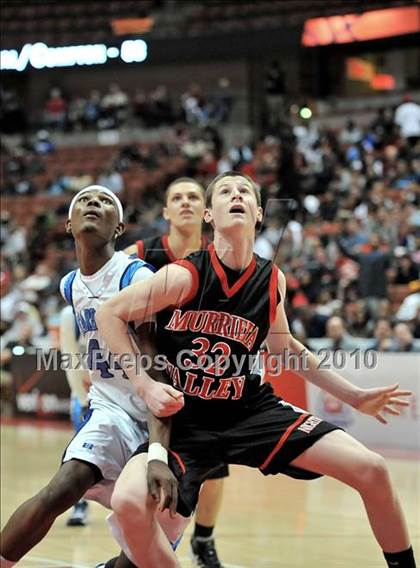 Thumbnail 2 in Compton vs. Murrieta Valley (CIF SS D2AA Final) photogallery.