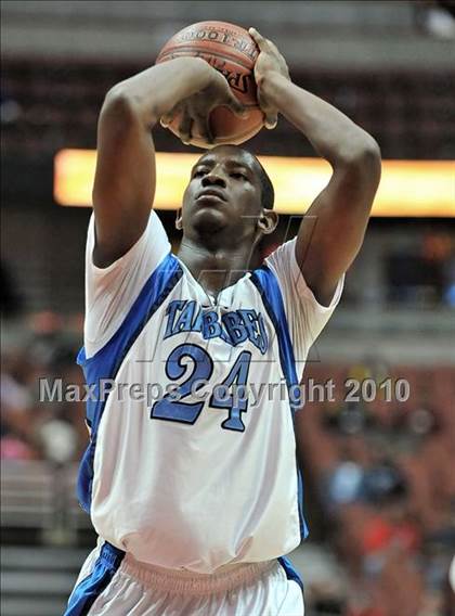 Thumbnail 2 in Compton vs. Murrieta Valley (CIF SS D2AA Final) photogallery.