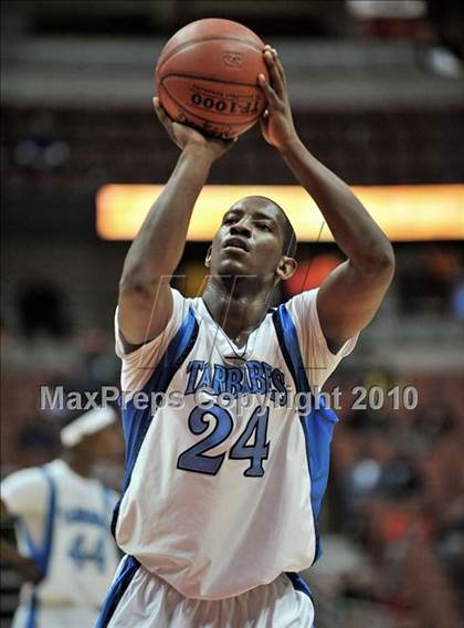 Thumbnail 3 in Compton vs. Murrieta Valley (CIF SS D2AA Final) photogallery.