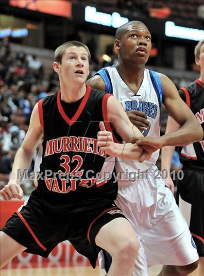 Thumbnail 2 in Compton vs. Murrieta Valley (CIF SS D2AA Final) photogallery.