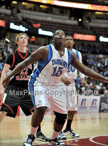 Thumbnail 3 in Compton vs. Murrieta Valley (CIF SS D2AA Final) photogallery.