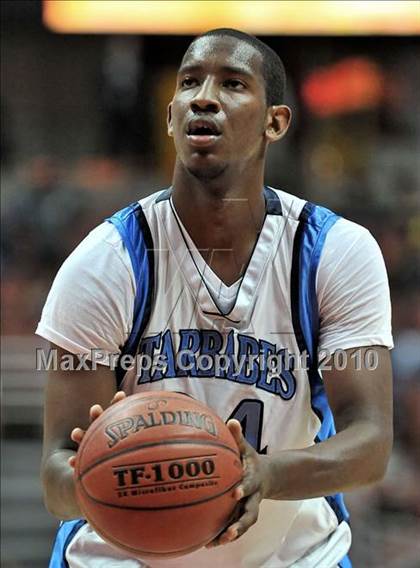 Thumbnail 2 in Compton vs. Murrieta Valley (CIF SS D2AA Final) photogallery.