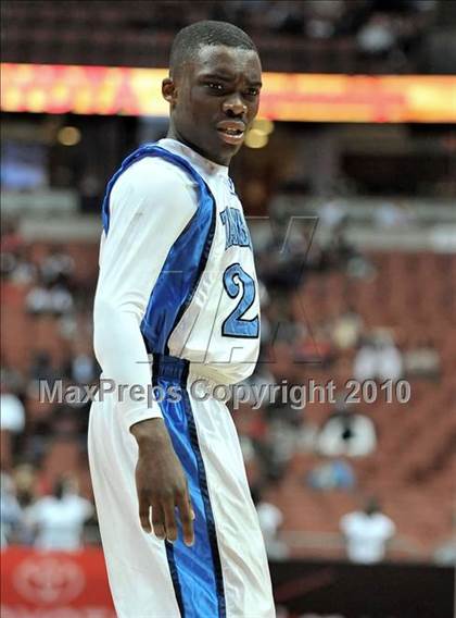 Thumbnail 3 in Compton vs. Murrieta Valley (CIF SS D2AA Final) photogallery.