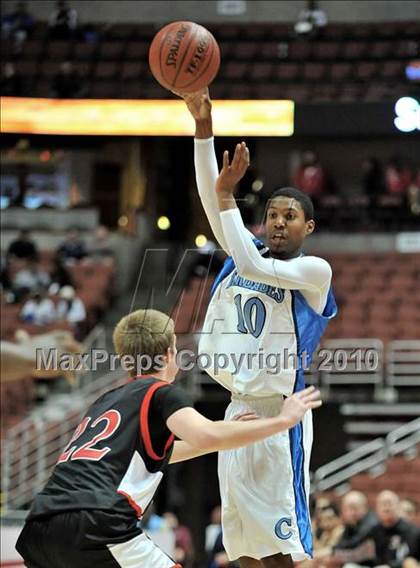 Thumbnail 1 in Compton vs. Murrieta Valley (CIF SS D2AA Final) photogallery.