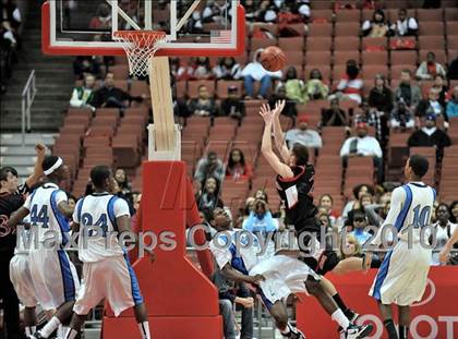 Thumbnail 3 in Compton vs. Murrieta Valley (CIF SS D2AA Final) photogallery.