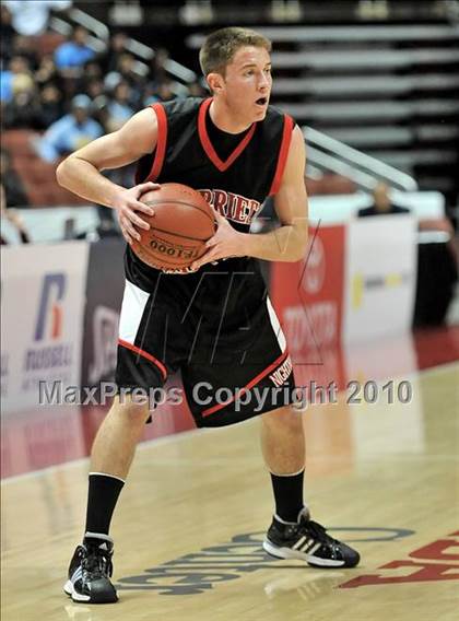 Thumbnail 1 in Compton vs. Murrieta Valley (CIF SS D2AA Final) photogallery.