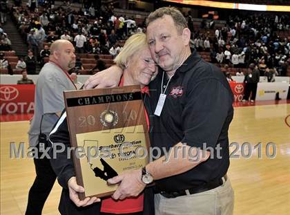 Thumbnail 3 in Compton vs. Murrieta Valley (CIF SS D2AA Final) photogallery.