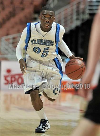 Thumbnail 2 in Compton vs. Murrieta Valley (CIF SS D2AA Final) photogallery.
