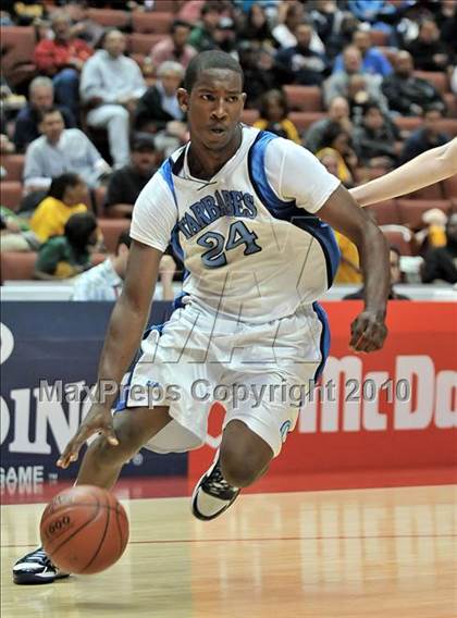 Thumbnail 2 in Compton vs. Murrieta Valley (CIF SS D2AA Final) photogallery.