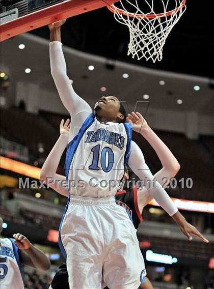 Thumbnail 2 in Compton vs. Murrieta Valley (CIF SS D2AA Final) photogallery.