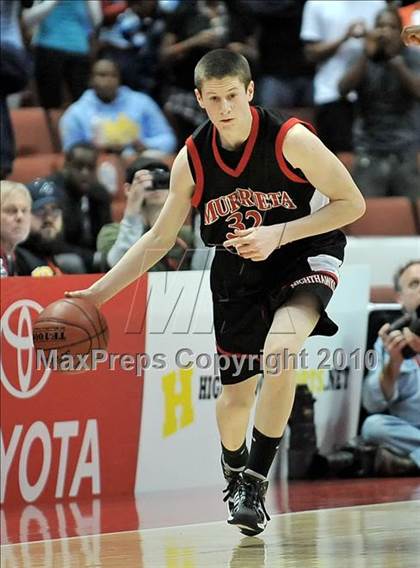 Thumbnail 3 in Compton vs. Murrieta Valley (CIF SS D2AA Final) photogallery.