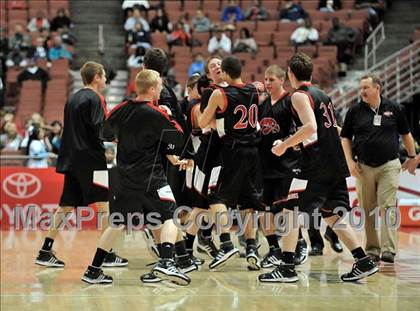 Thumbnail 1 in Compton vs. Murrieta Valley (CIF SS D2AA Final) photogallery.