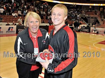 Thumbnail 2 in Compton vs. Murrieta Valley (CIF SS D2AA Final) photogallery.