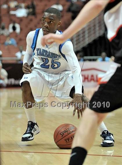 Thumbnail 1 in Compton vs. Murrieta Valley (CIF SS D2AA Final) photogallery.