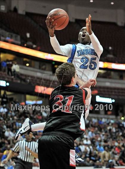 Thumbnail 3 in Compton vs. Murrieta Valley (CIF SS D2AA Final) photogallery.