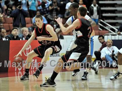 Thumbnail 1 in Compton vs. Murrieta Valley (CIF SS D2AA Final) photogallery.