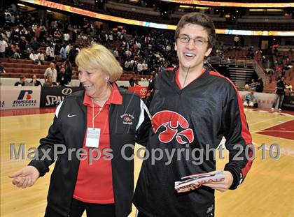 Thumbnail 3 in Compton vs. Murrieta Valley (CIF SS D2AA Final) photogallery.