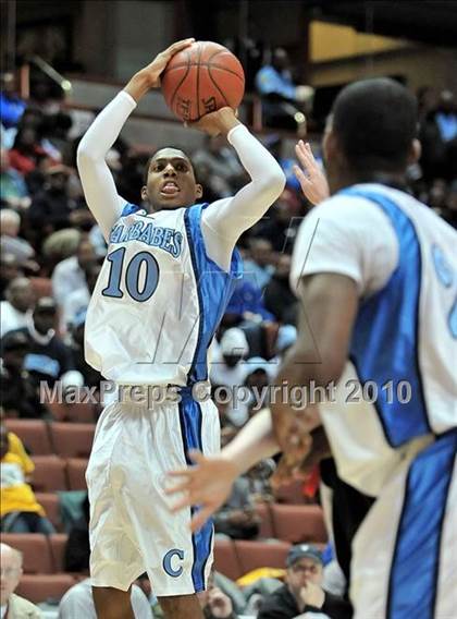 Thumbnail 3 in Compton vs. Murrieta Valley (CIF SS D2AA Final) photogallery.