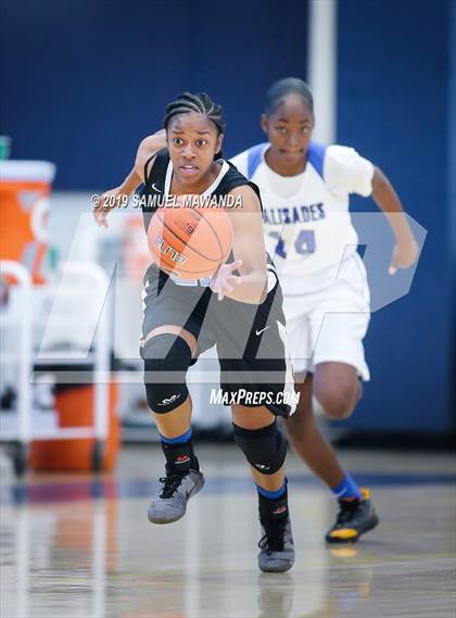 Thumbnail 3 in Palisades vs Carson (CIF LACS D1 Finals) photogallery.