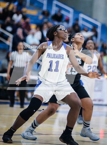 Thumbnail 1 in Palisades vs Carson (CIF LACS D1 Finals) photogallery.